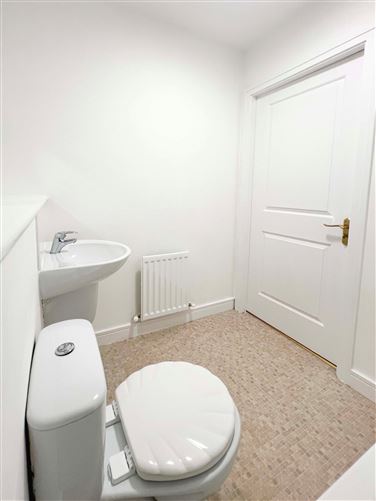 Apartment 6, Mayeston Crescent, Saint Margaret's Road, Finglas, Dublin 11