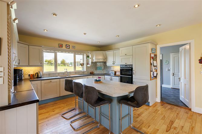 D'Loughtane, Youghal, Clashmore, Waterford