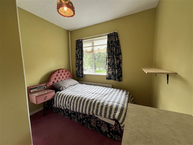 14 Prior Park Green, Clonmel, County Tipperary