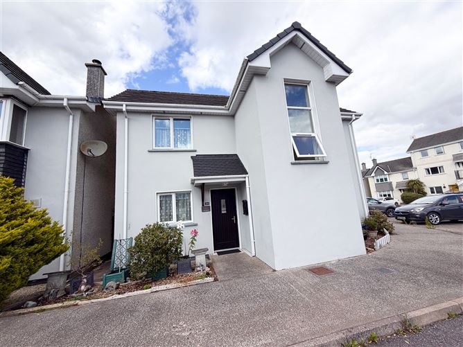 24 Willow Bank, Cluain Ard, Cobh, Co. Cork, Cobh, Cork