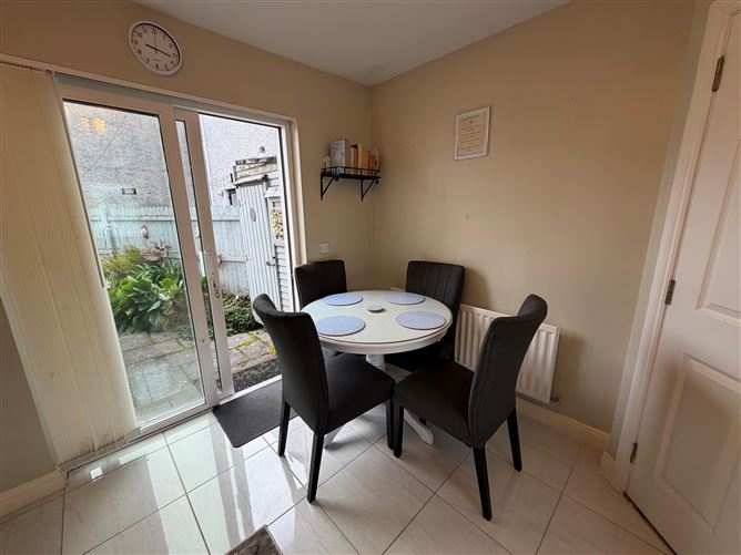 Photo 7 of 18 — 24 Willow Bank, Cluain Ard, Cobh, Co. Cork, Cobh, Cork