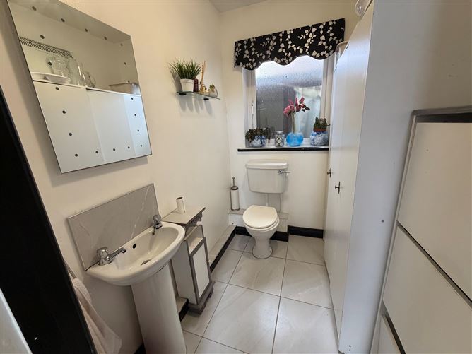 Photo 11 of 18 — 24 Willow Bank, Cluain Ard, Cobh, Co. Cork, Cobh, Cork