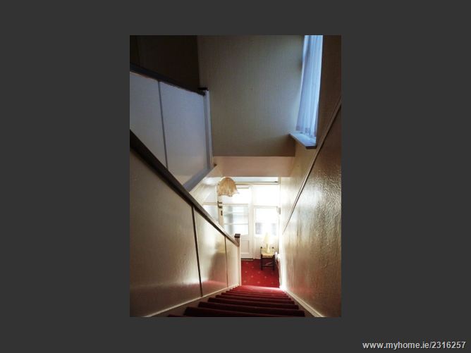 2 Lakelands Drive, Stillorgan, Co. Dublin