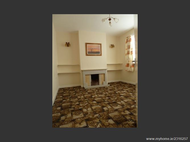 2 Lakelands Drive, Stillorgan, Co. Dublin