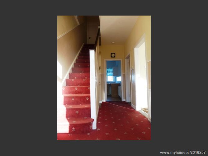 2 Lakelands Drive, Stillorgan, Co. Dublin