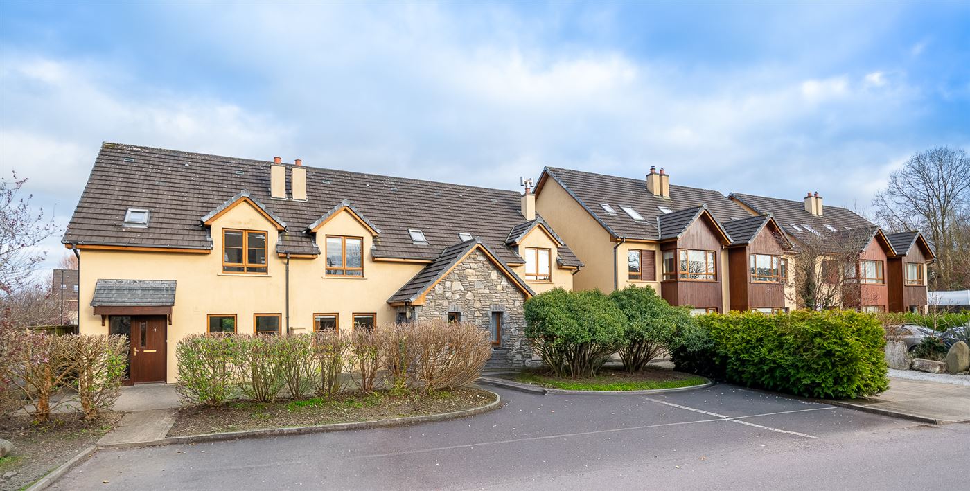 6 Heather Park, Kenmare, Co. Kerry, V93 V5WA