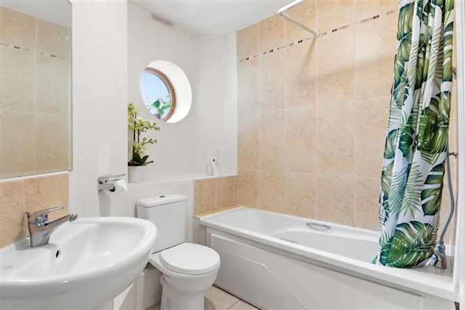 27 Stocking Wood Hall, Stocking Avenue, Rathfarnham,   Dublin 16