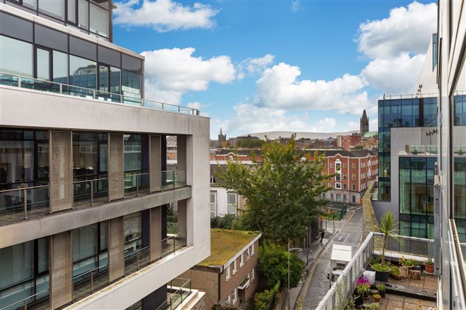 24 Smithfield Village, Block F, Smithfield, Dublin 7, D07 TR82
