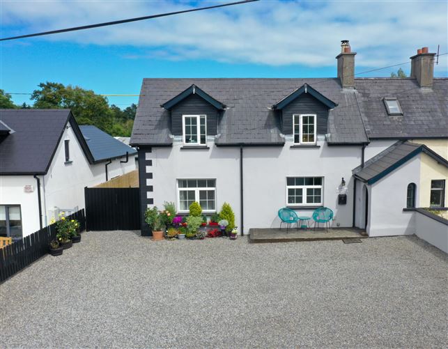 Rose Cottage, Red Row, Ballintray Lower 