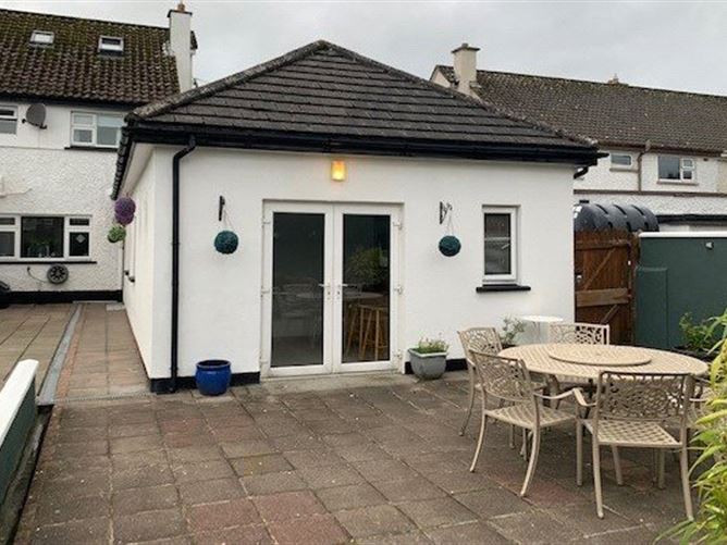3 Whitestrand Avenue, Salthill, Galway