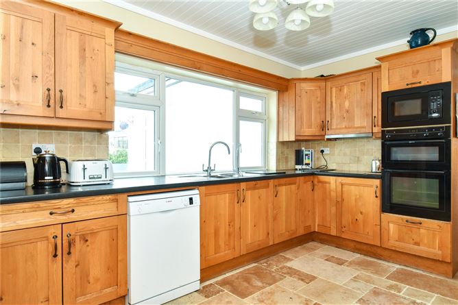 3 Whitestrand Avenue, Salthill, Galway