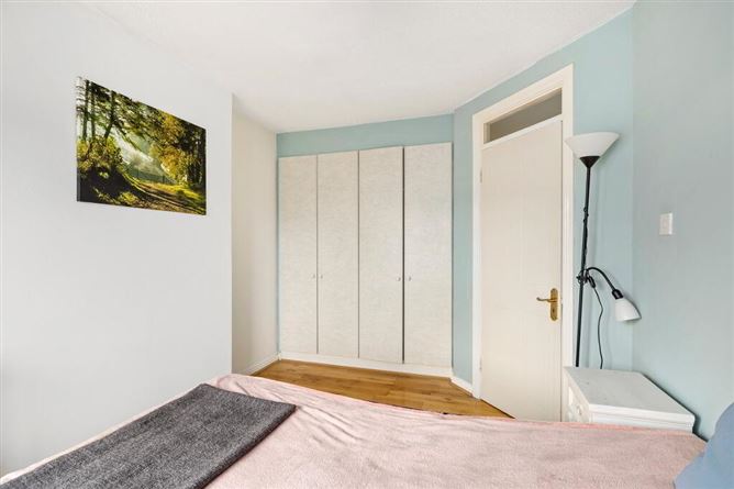 16 Earlsfort Close, Lucan, Dublin