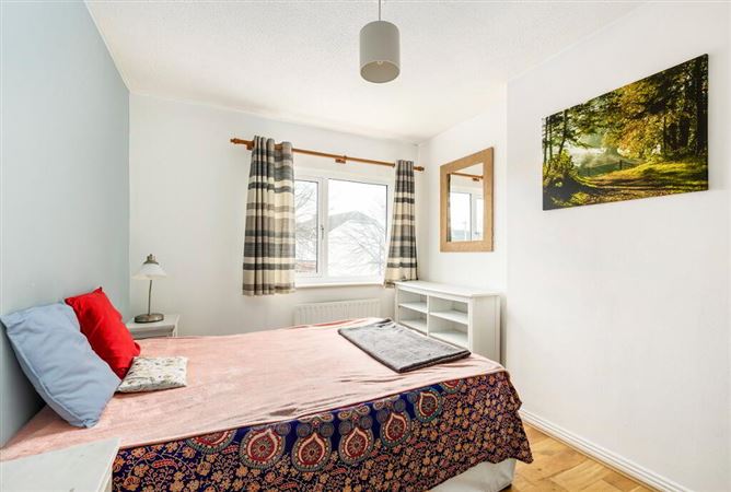 16 Earlsfort Close, Lucan, Dublin