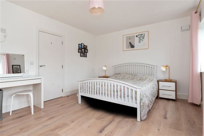 12 Shackleton Avenue, Shackelton Park, Lucan, Co. Dublin
