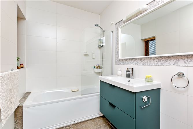 21 The Paddocks Road, Lucan, Adamstown, Co.Dublin