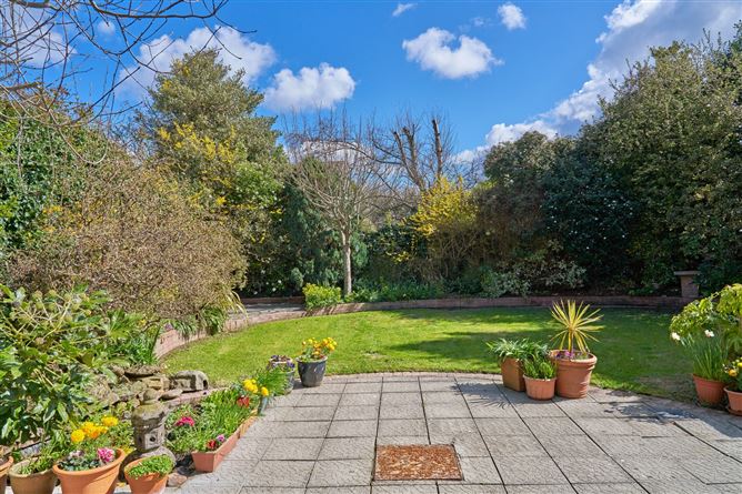 15 Strand Road, Sutton, Dublin 13