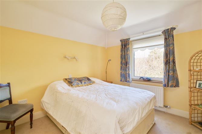 15 Strand Road, Sutton, Dublin 13
