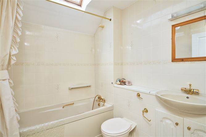 15 Strand Road, Sutton, Dublin 13