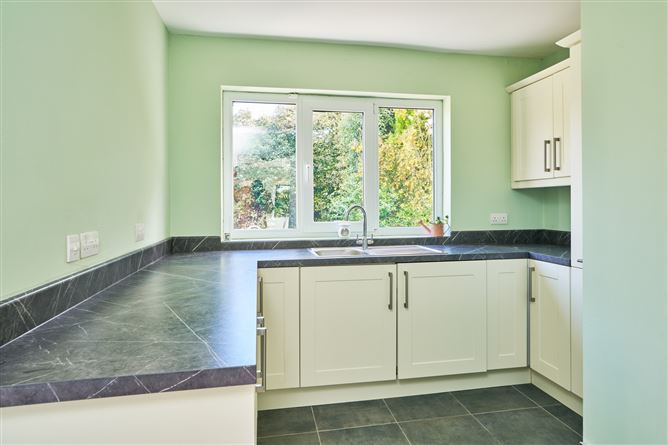 15 Strand Road, Sutton, Dublin 13