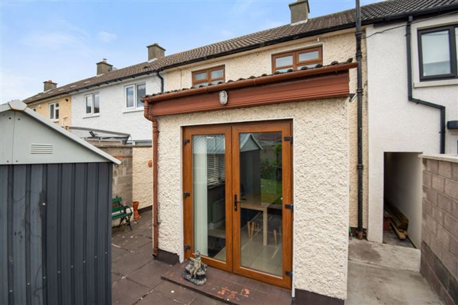 Photo 19 of 25 — 104 St Donaghs Road, Donaghmede, Dublin 13