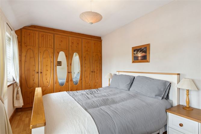 Photo 14 of 25 — 104 St Donaghs Road, Donaghmede, Dublin 13