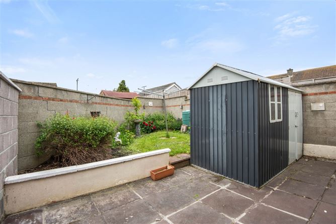 Photo 22 of 25 — 104 St Donaghs Road, Donaghmede, Dublin 13
