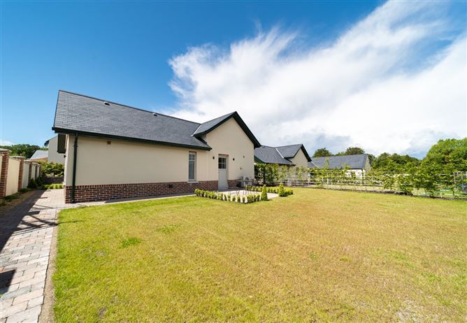 https://photos-a.propertyimages.ie/media/7/5/3/5006357/f72f706c-ed34-4270-82ff-32c5856e1213_l.jpg