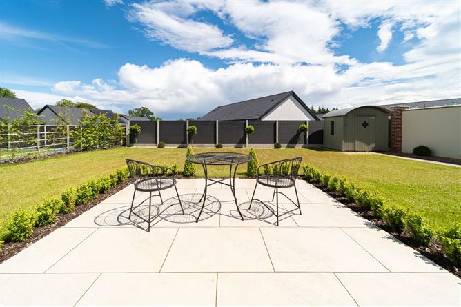 https://photos-a.propertyimages.ie/media/7/5/3/5006357/f72f706c-ed34-4270-82ff-32c5856e1213_l.jpg