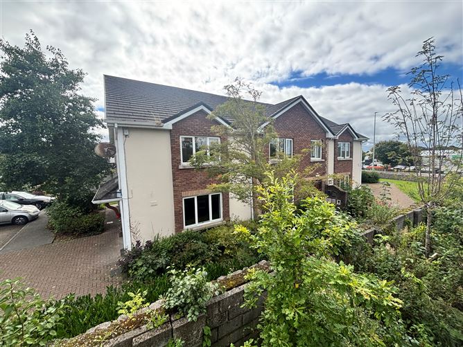 11 Durabhan, , Roscam, Galway City