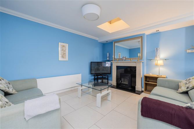 Apt 3 Newpark Centre, Blackrock, County Dublin