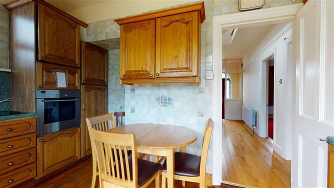 42 Dollymount Avenue, Clontarf, Dublin 3