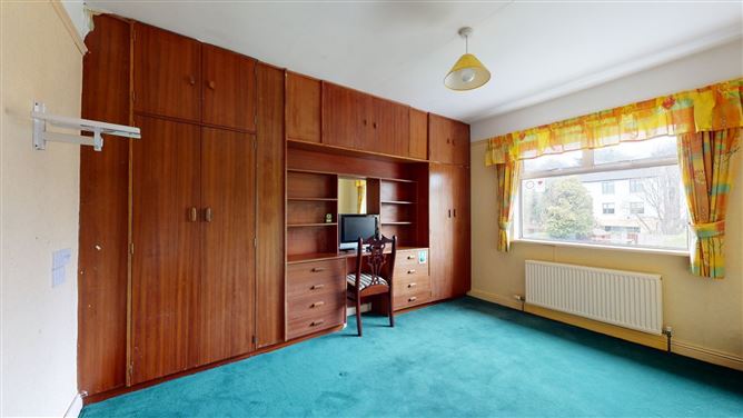 42 Dollymount Avenue, Clontarf, Dublin 3