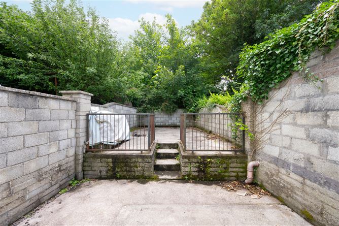 Colmville, 6 Auburn Villas, Magazine Road, Cork