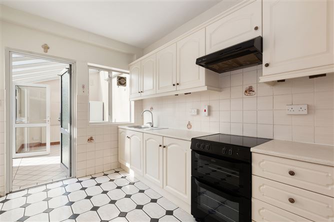 28 Brookwood Crescent, Artane, Dublin 5