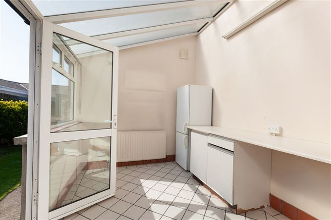 28 Brookwood Crescent, Artane, Dublin 5