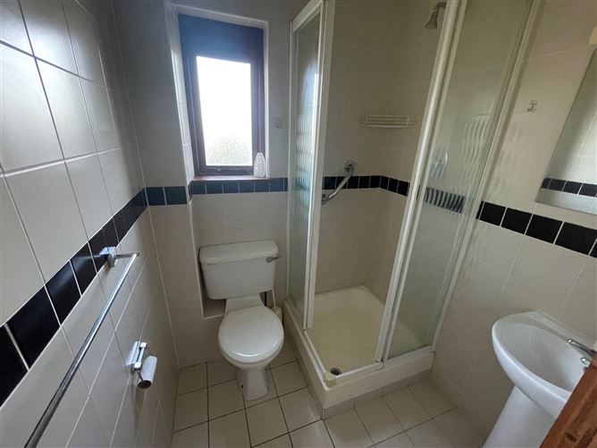 9 Carleton Village, Golf Links Road, Youghal, Cork