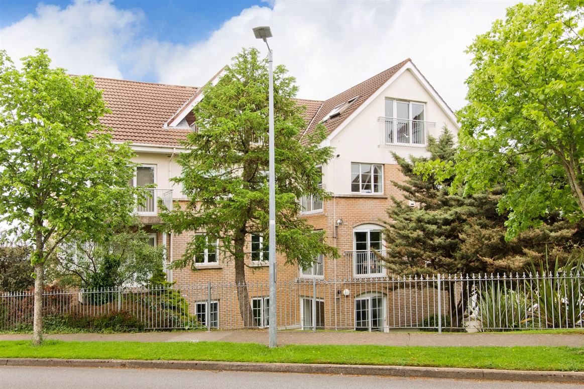 16 Heather Court, Stepaside Park, Stepaside, Dublin 18