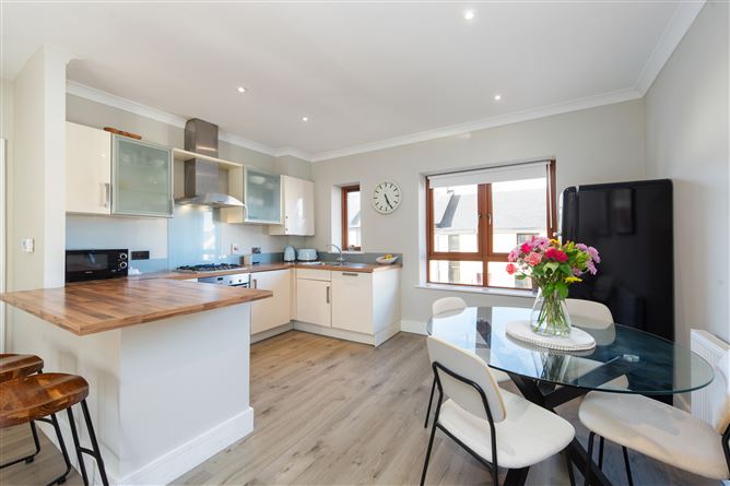 6 The Green, Robswall, Malahide, Dublin