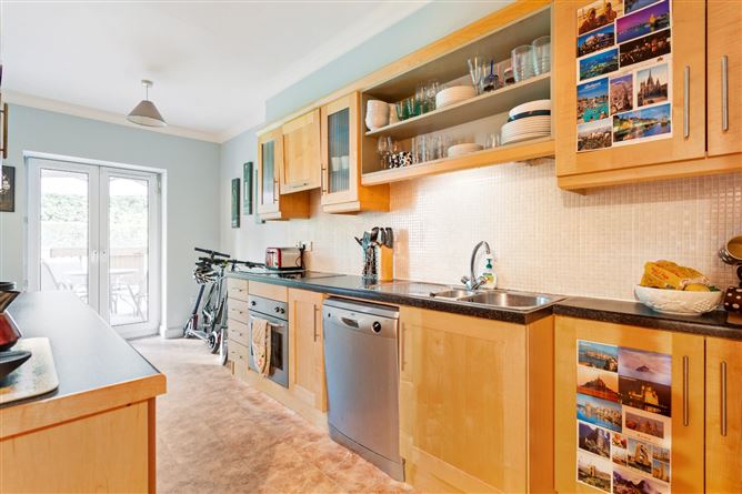 Apt 1, 11 Linden Square, Grove, Avenue, Blackrock, Co. Dublin.