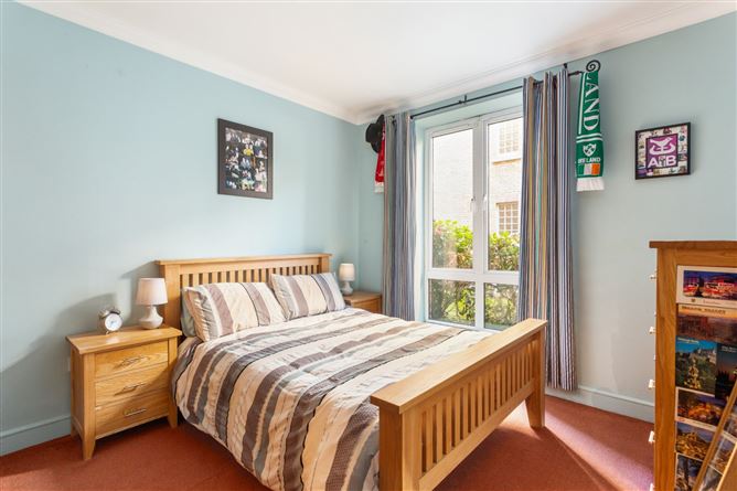 Apt 1, 11 Linden Square, Grove, Avenue, Blackrock, Co. Dublin.