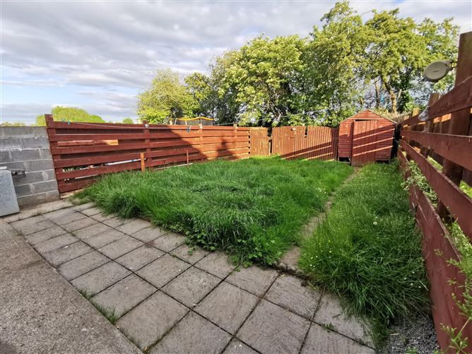13 Castle Court , Shinrone, Offaly
