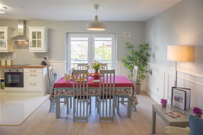 Townhouse Chic,H71FT29, Clifden, Galway
