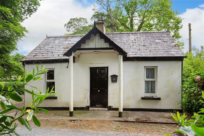 Ballynapierce House & Gate Lodge, Ballynapierce, Enniscorthy, Co. Wexford