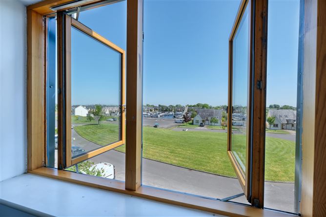 17 Harbour View, Tarmon Harbour, Termonbarry, Co. Roscommon