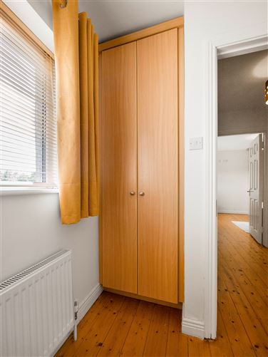 15 Brooklawn, New Ross, Wexford