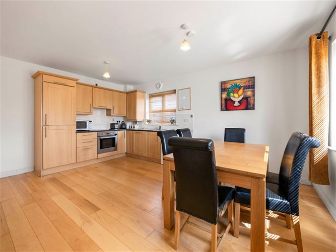 15 Brooklawn, New Ross, Wexford