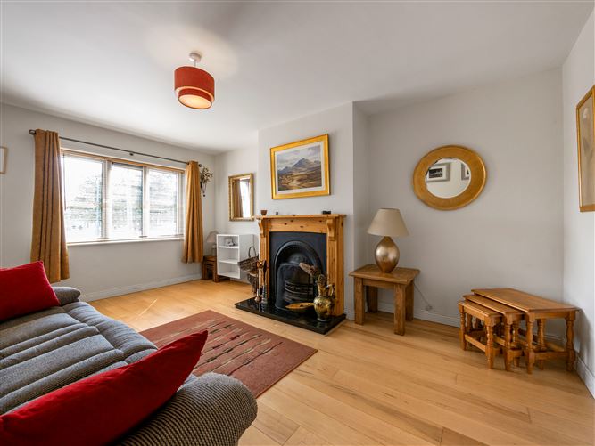 15 Brooklawn, New Ross, Wexford
