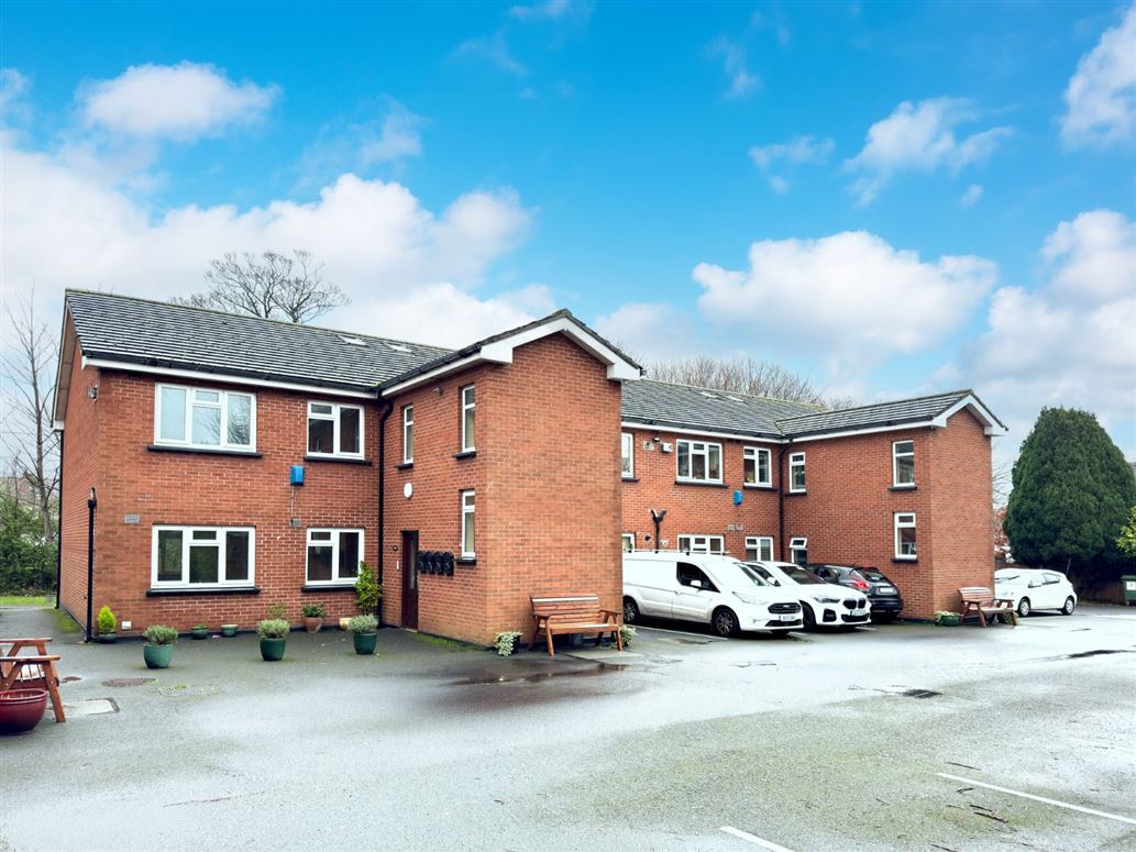 8 Beverley Court, Vernon Avenue, Clontarf, Dublin 3