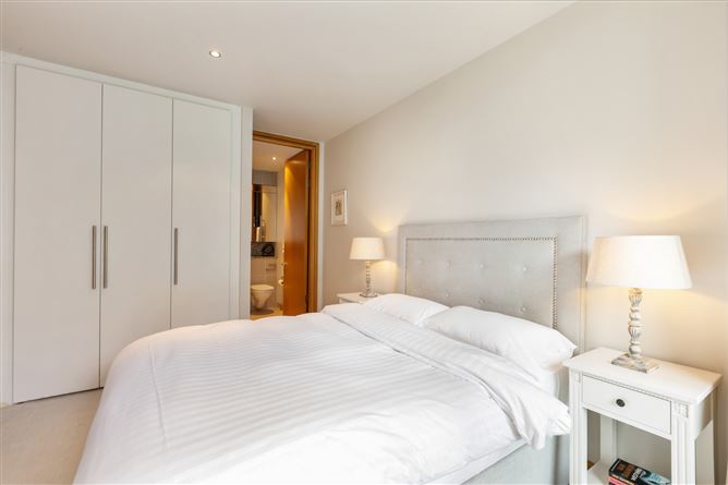 40 Baltrasna House, Spencer Dock, Dublin 1