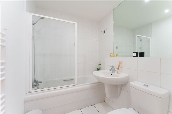Photo 10 of 15 — 6 Belarmine Vale, Stepaside, Dublin 18